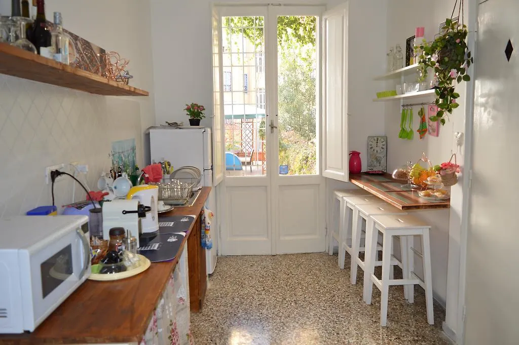 Colosseo Romeo فندق مبيت وإفطار